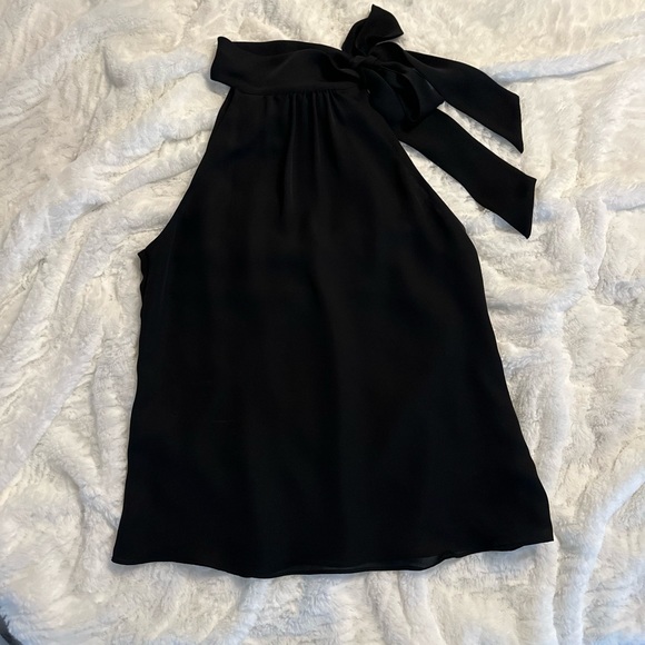 Classy black top - Picture 2 of 3